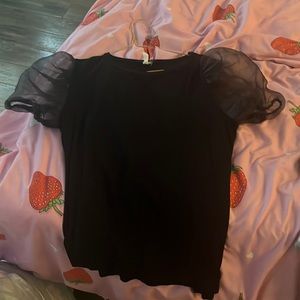 Brand:wearever, size is about a medium, could fit a small. Black